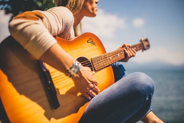 Good Acoustic Guitars for Beginners